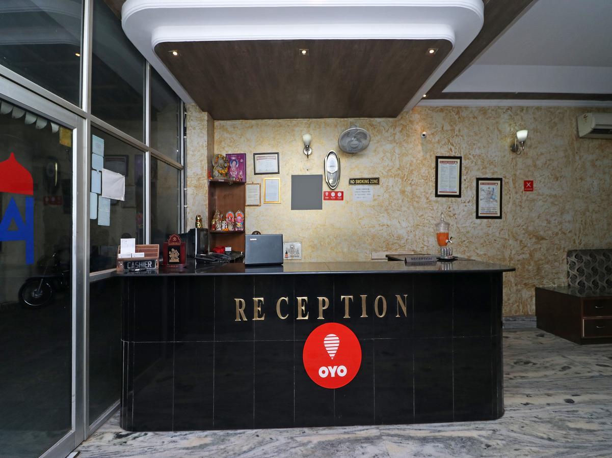 Oyo 11526 Hotel Apollo آغْرا المظهر الخارجي الصورة